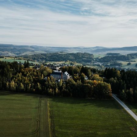 Sonnenhotel Hoher Hahn シュヴァルツェンベルク エクステリア 写真